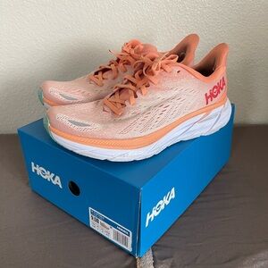 Hoka One W Clifton 8 running shoes sneakers orange peach platform plateau sport